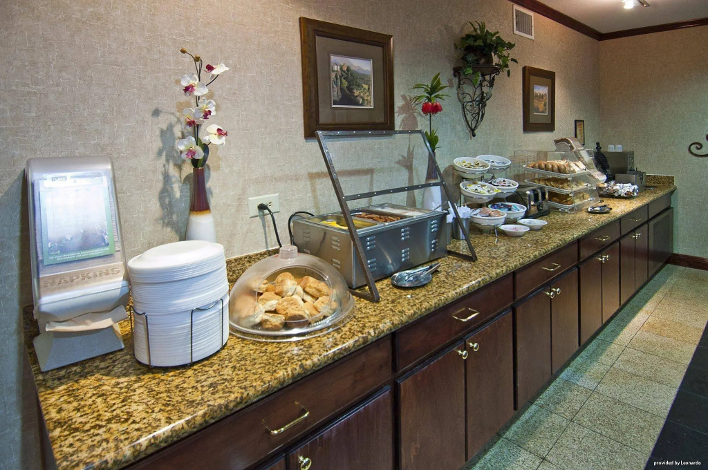 Best Western Plus Blue Angel Inn