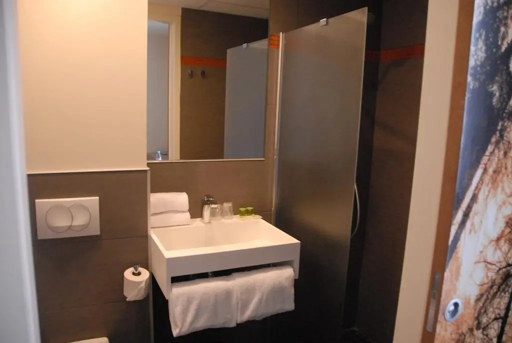 B&B HOTEL Marseille Centre La Timone