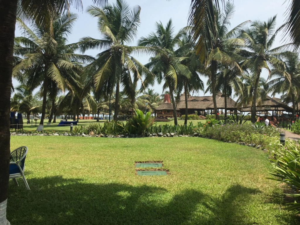 La Palm Royal Beach Hotel