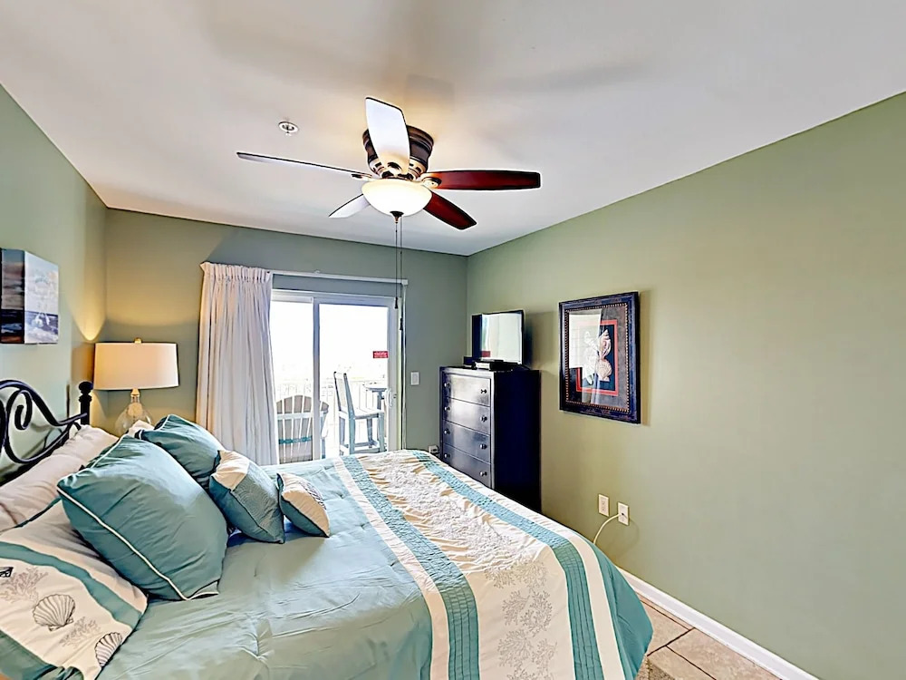 Breezy Gulf-View Unit #209 - 2 Br Condo
