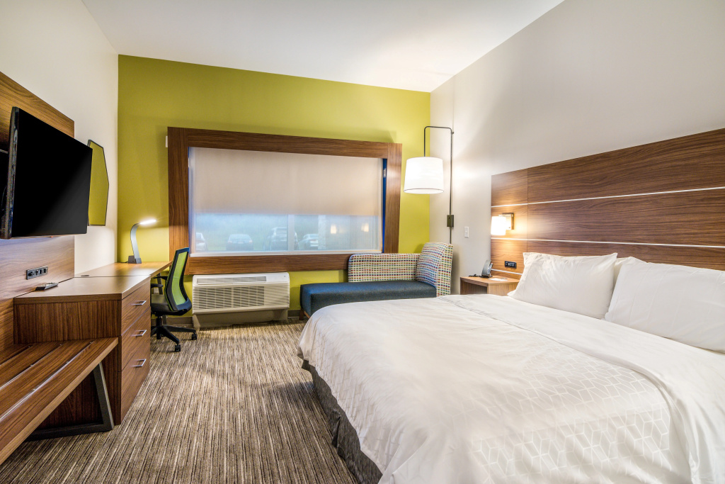 Holiday Inn Express & Suites - Asheboro by IHG