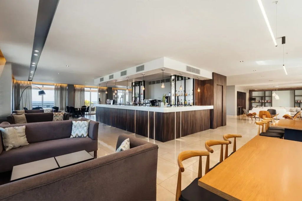 Alexandra Beach Resort & Spa