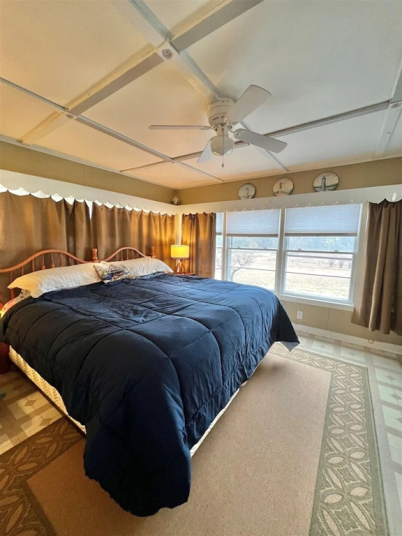 Mary's Lakeview - Limit 10 4 Bedroom Home by RedAwning