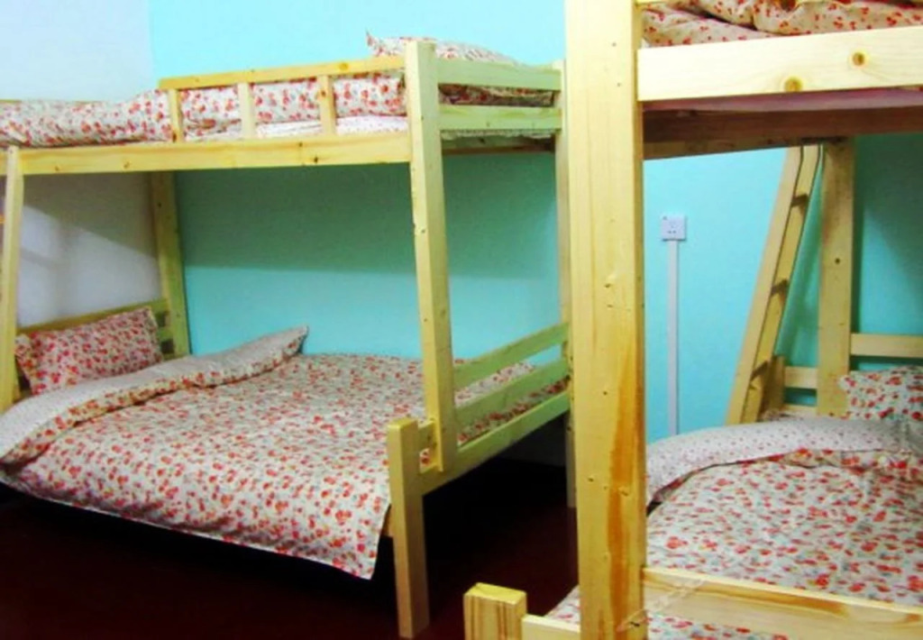 98 Climbing Hostel