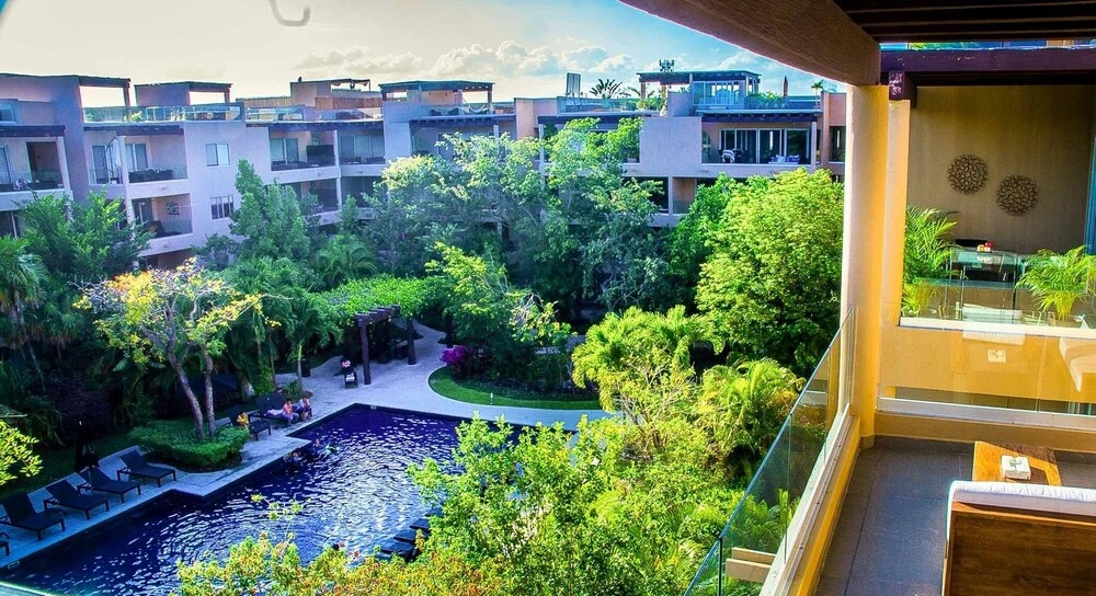 Del Viento Vaiven Penthouse 28 2 Bedroom Condo