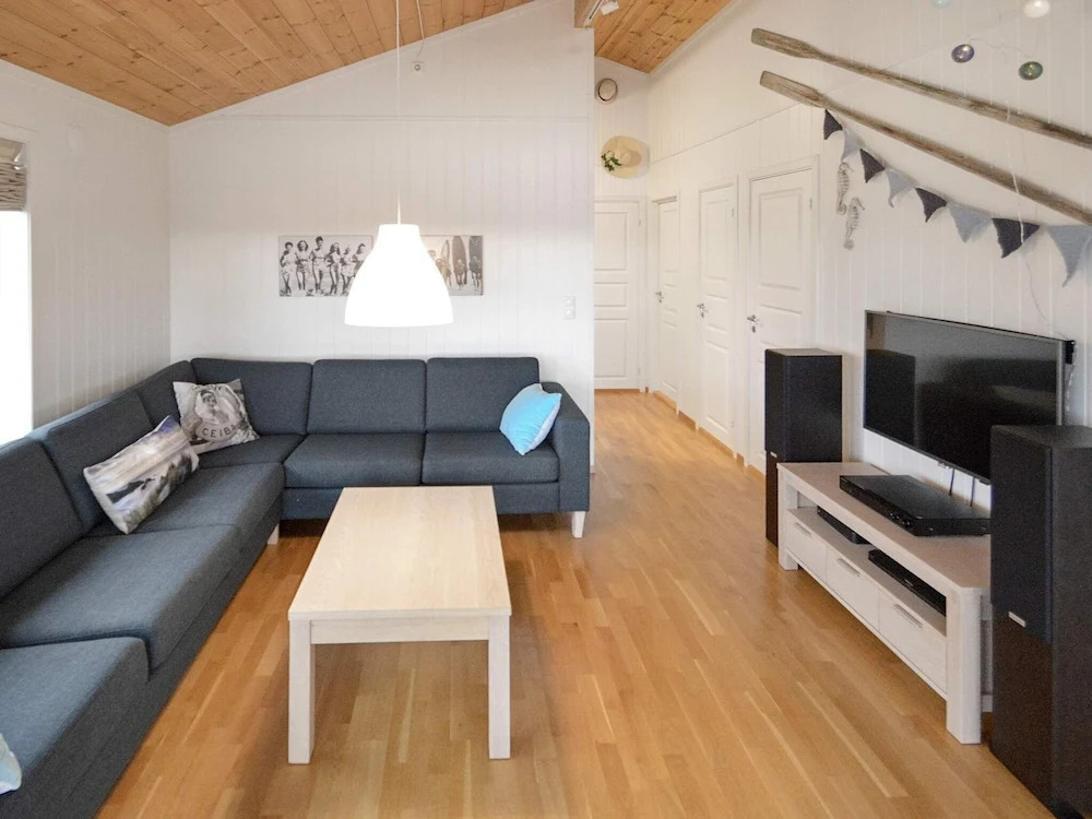 9 Person Holiday Home in Lyngdal