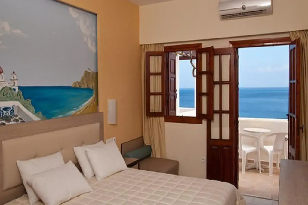 Amoopi Bay
