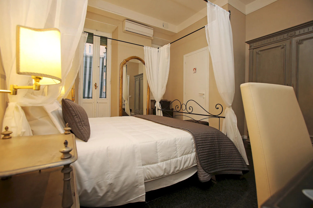 Amica Roma Guest House