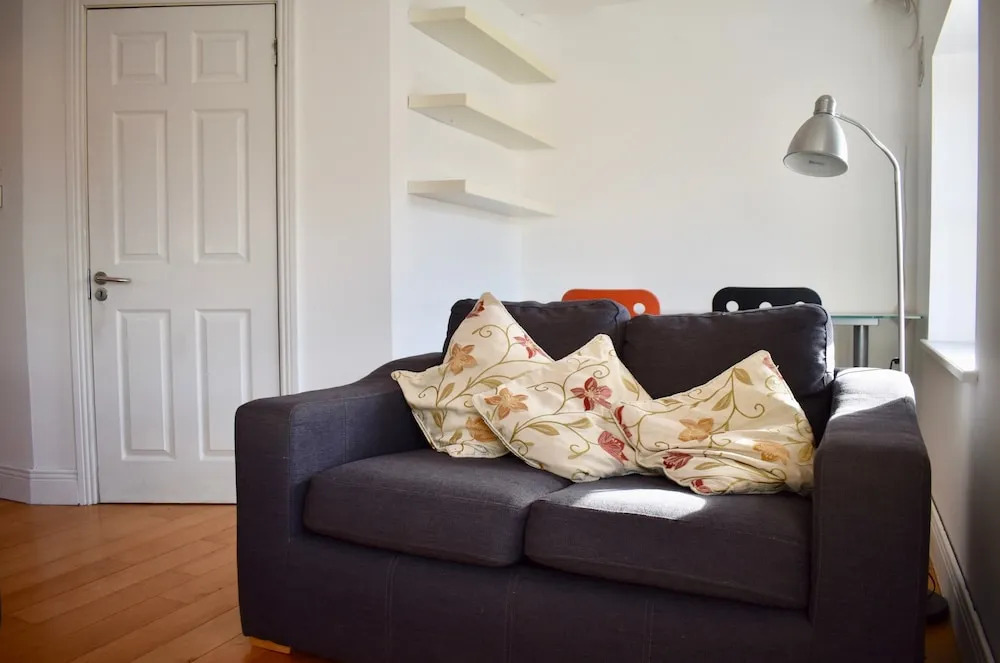Modern Bright 1 Bedroom Apartment in Central Dublin