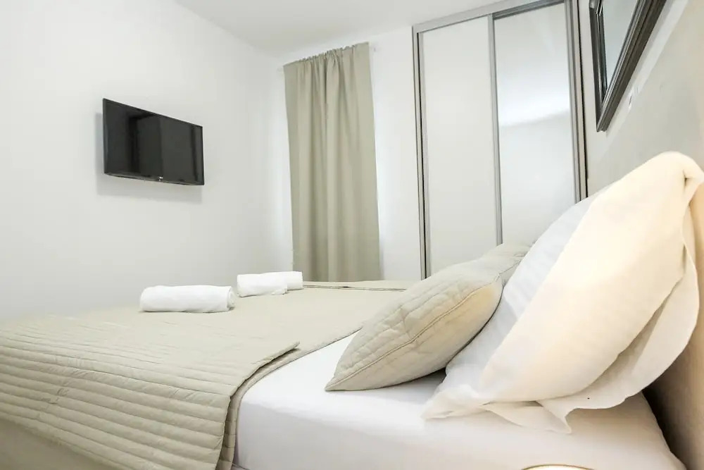 Pool Apartments Villa Dalia
