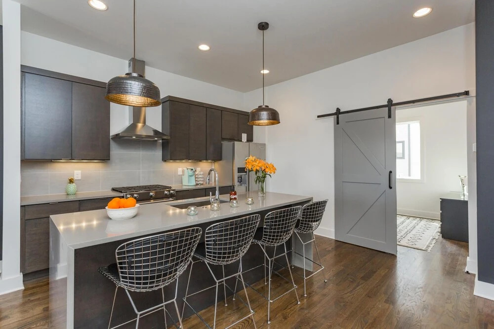 Bach Plex Sleep up to 48! Downtown Views & Tons of Outdoor Space!