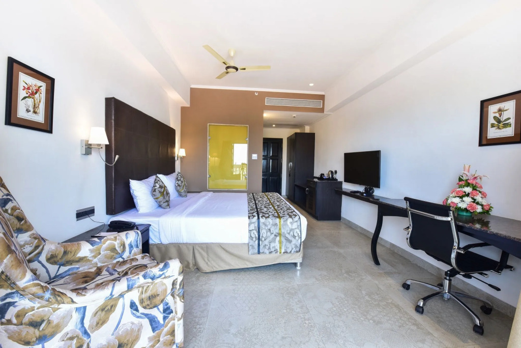Silver Sands Serenity Resort, Candolim