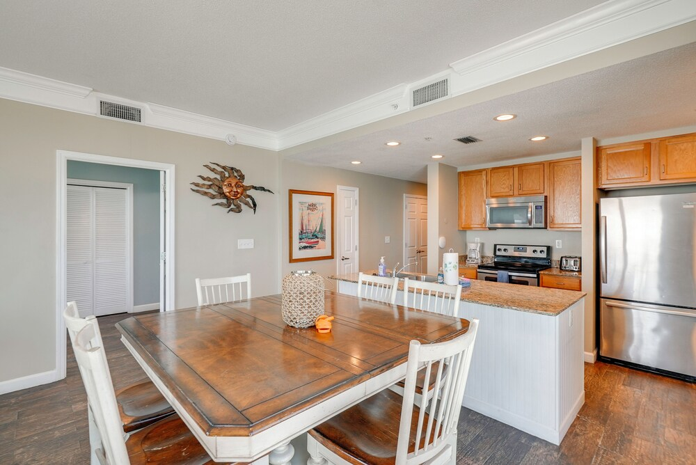 Unwind Poolside, Walk to Shore! 12th-floor PCB Gem