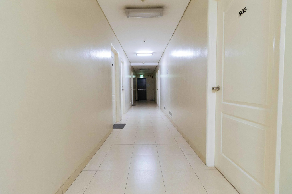 RedDoorz Plus near Capitol Commons