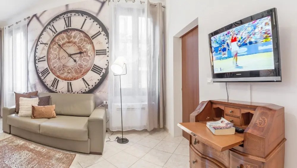 Venice Grand Canal Style Apt 1 by Wonderful Italy