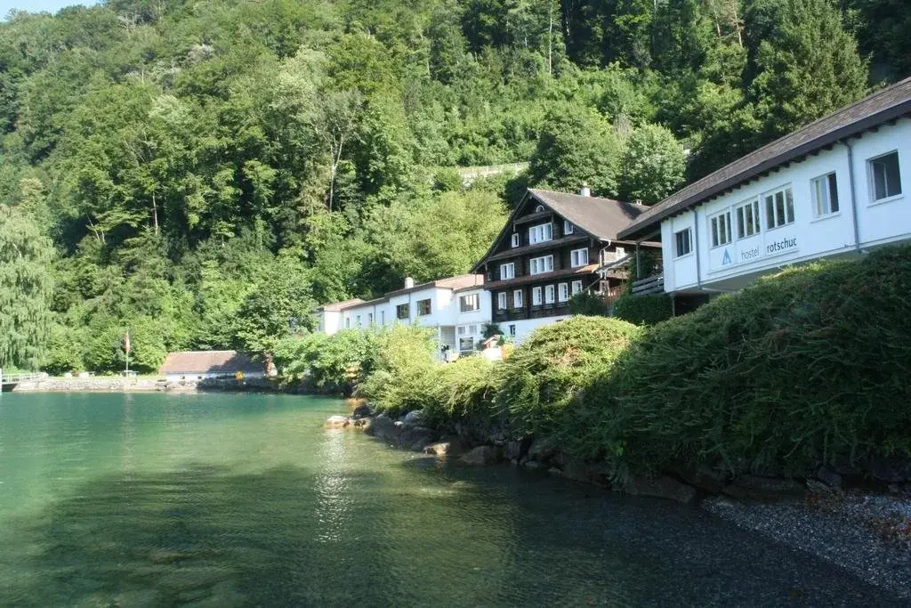 Hostel Rotschuo Jugend- und Familienferien