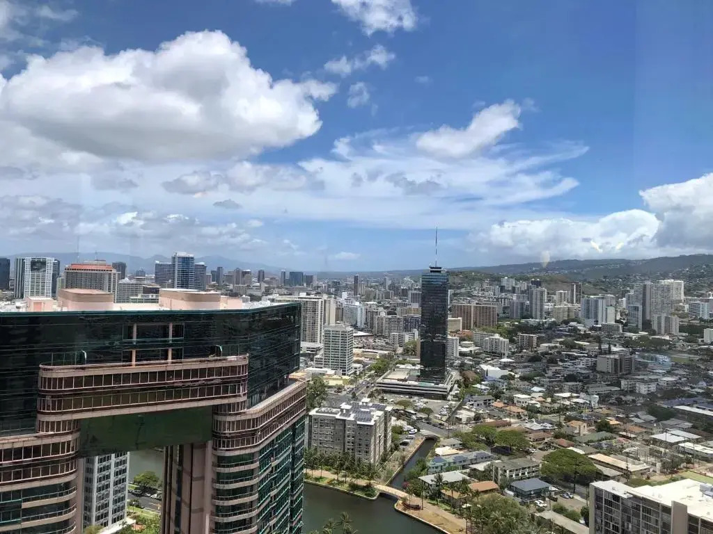 Hawaiian Monarch Penthouse 3bedroom