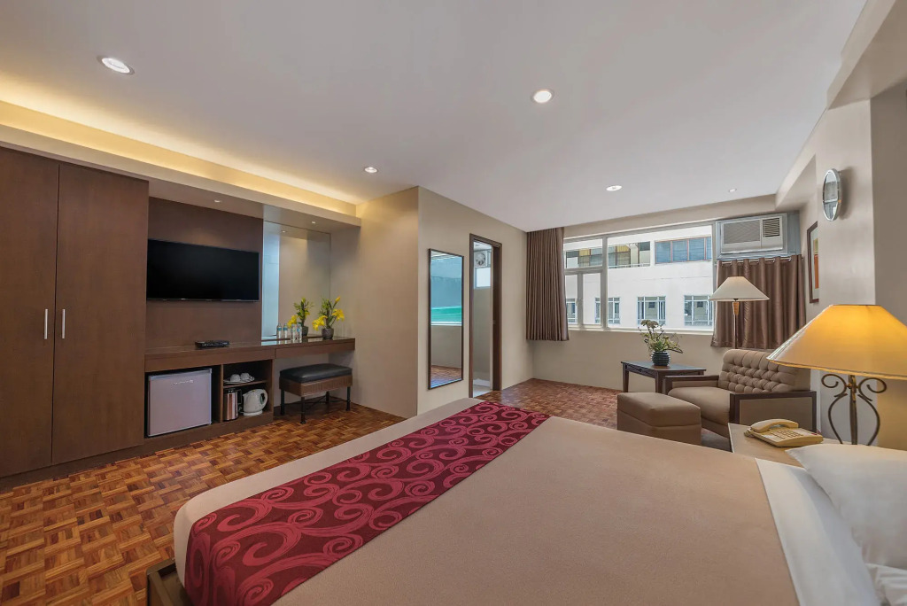 Tropicana Suites