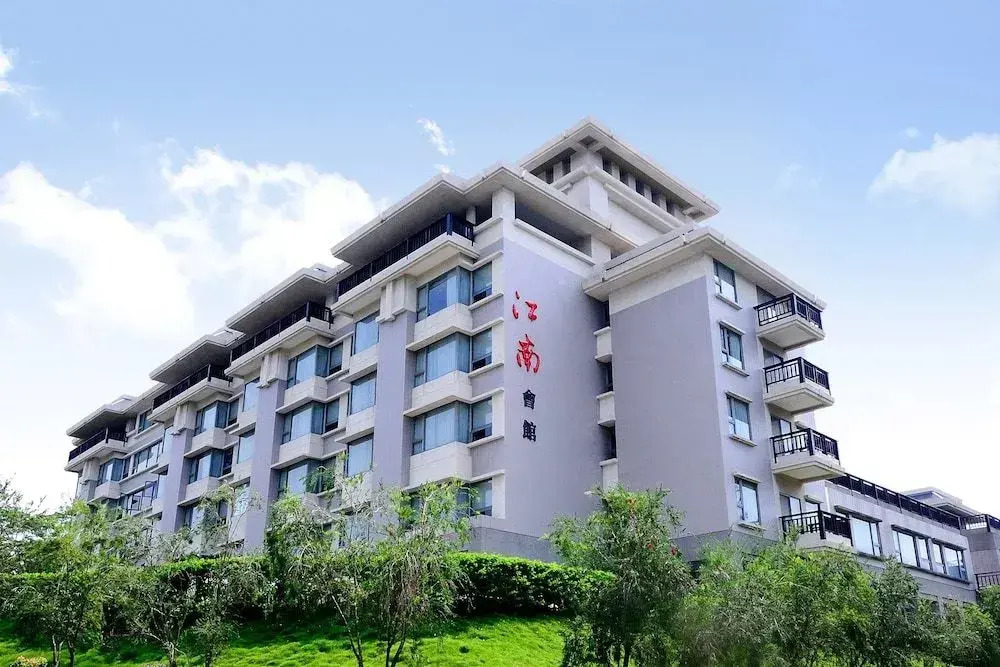 台糖柳營尖山埤 Liuying Jianshanpi Resort