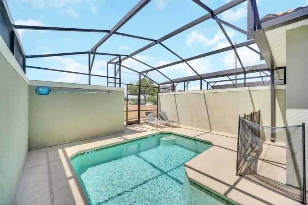Retreat & Relax Screened In Pool Home Kid Rooms 4 Bedroom Townhouse