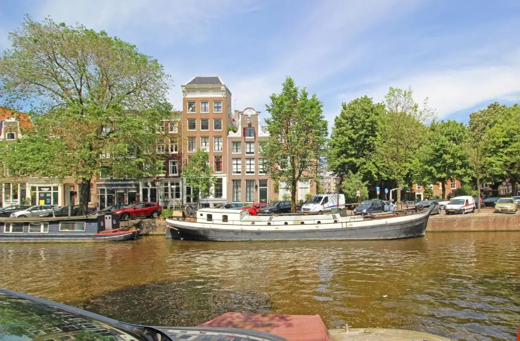 Romantic Jordaan Canalsuite near Anne Frank House