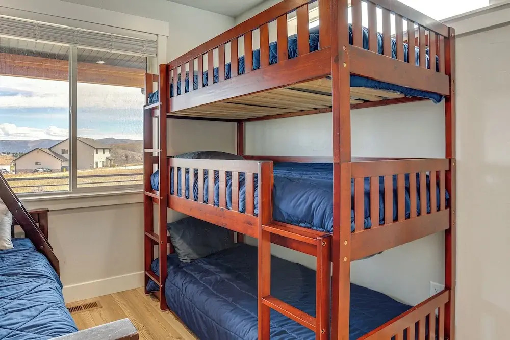 Mtn & Lake Views: Family Retreat in Bear Lake!