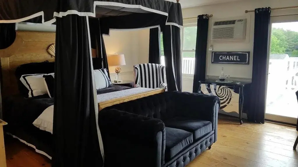 Hartwell House Inn