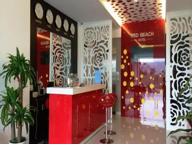 Red Beach Hotel