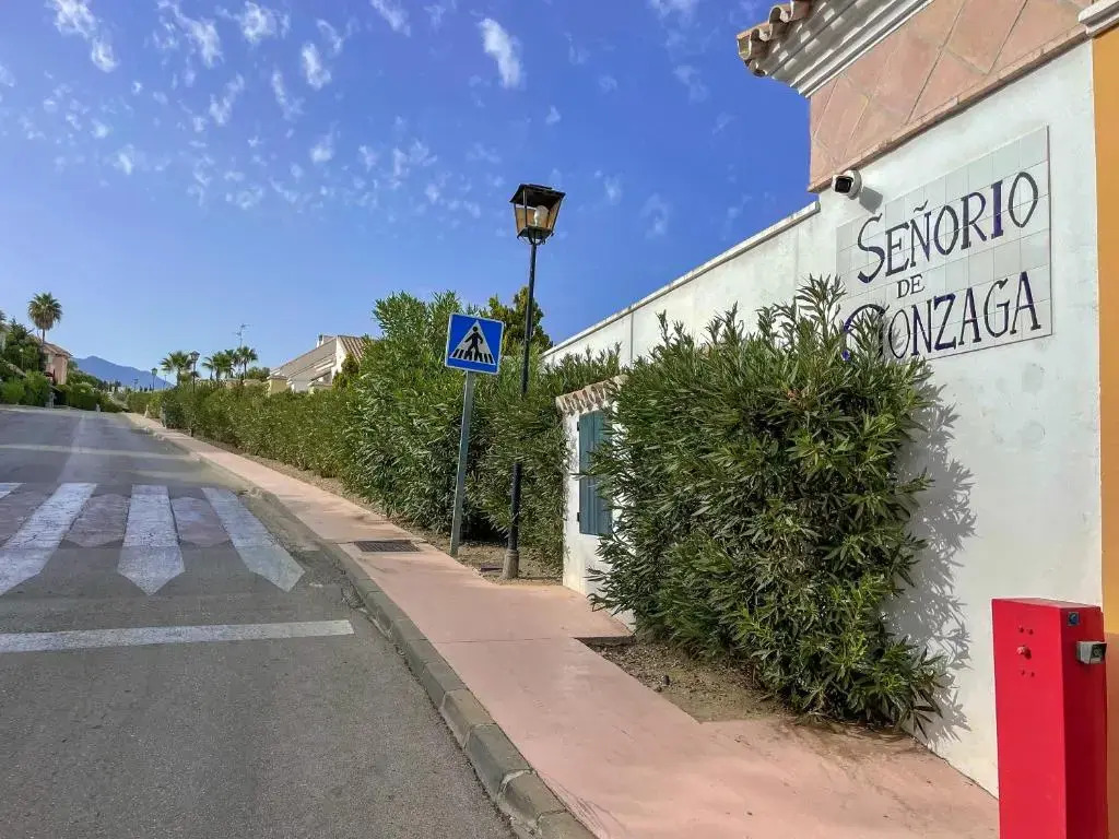 Contemporary 2BR Apt with Terrace in Nueva Andalucia 'The Golf Valley'