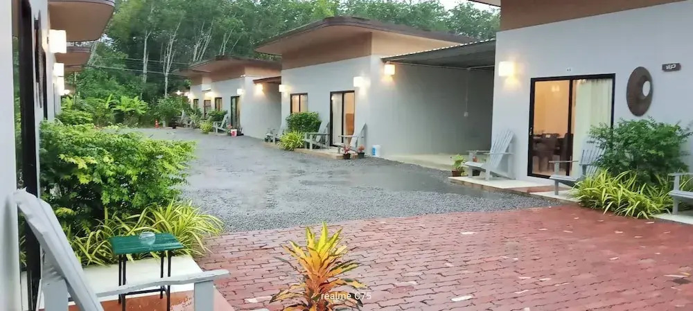 Pakrongcheeb Resort