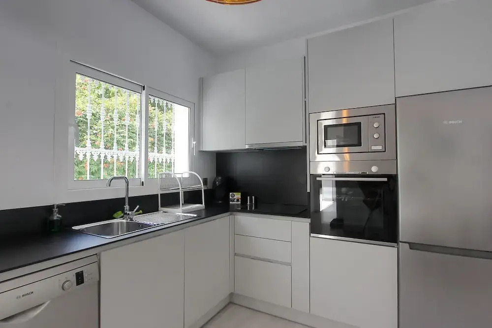1521 Brand New Modern Apartment 100 Meters Beach 12X6 Pool Chillout
