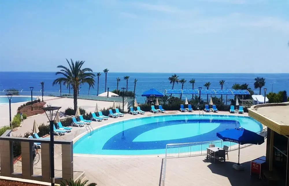 Sunrise Hotel