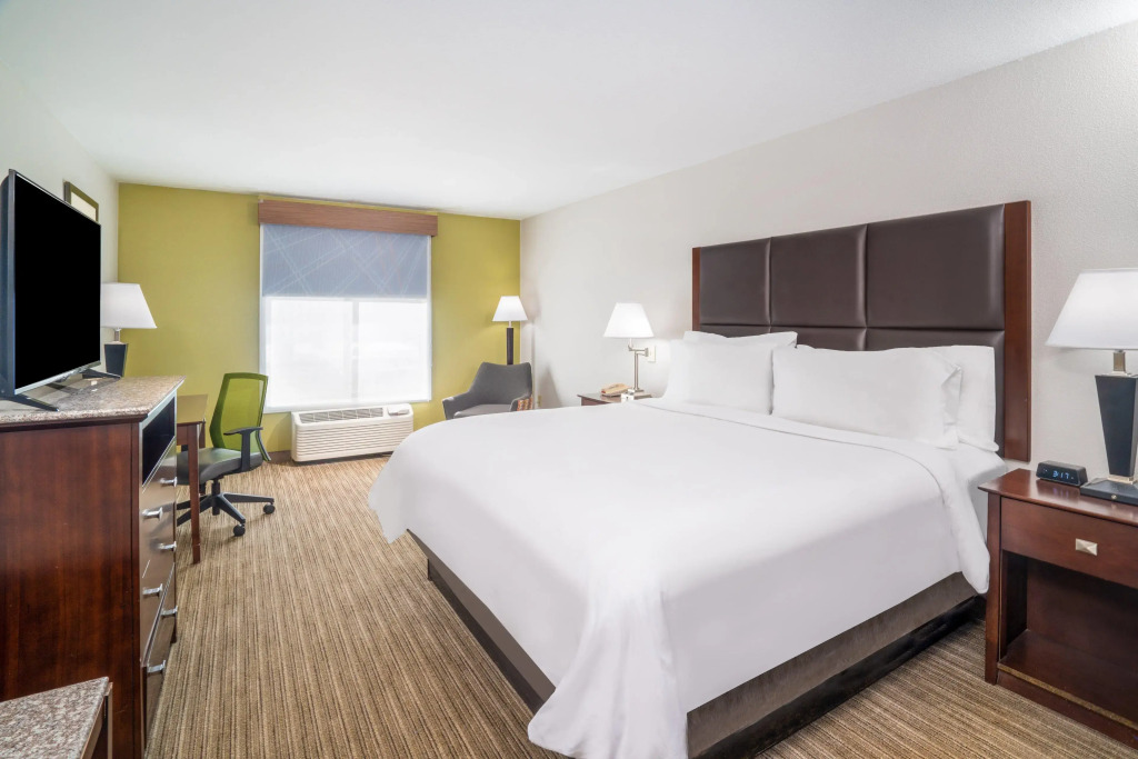 Holiday Inn Express Hotel & Suites Hinesville by IHG