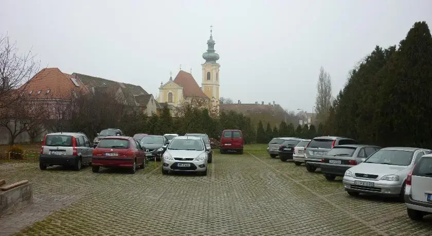 Gróf Cziráky Panzió
