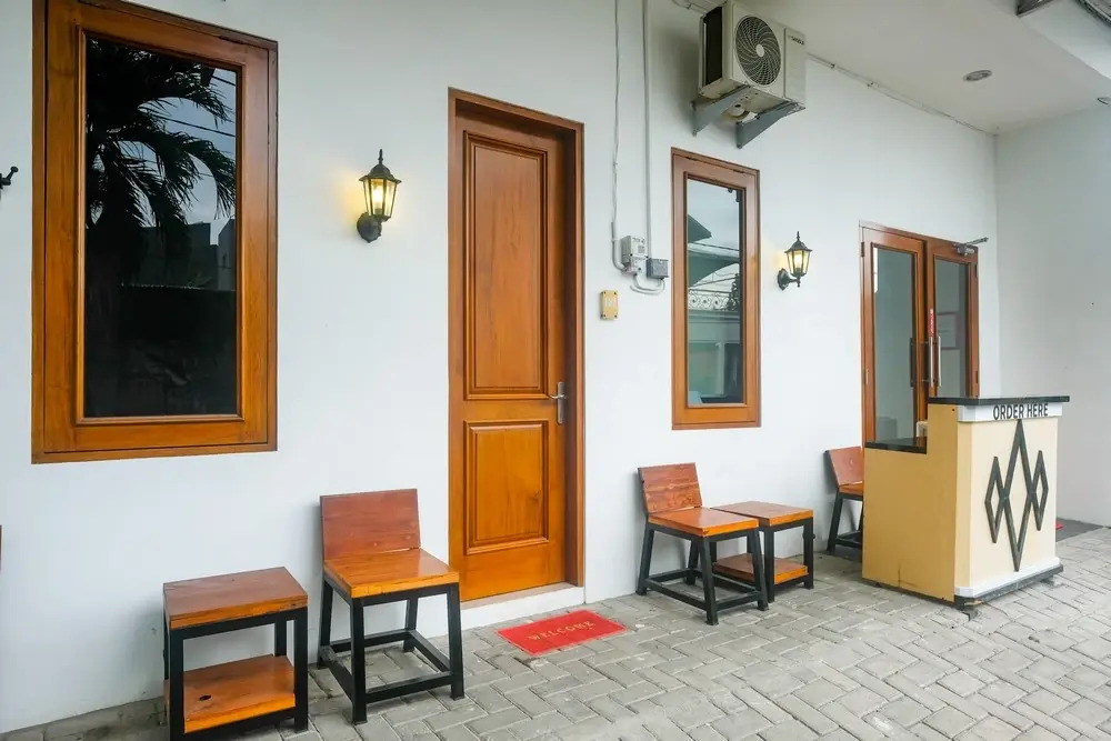 RedDoorz Near Simpang Lima Semarang