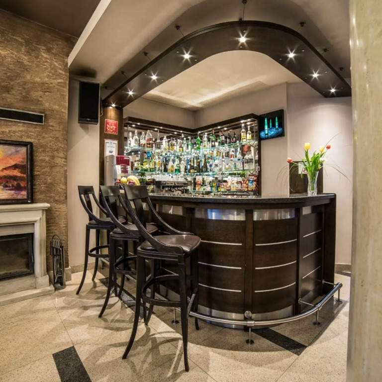Business Hotel Plovdiv - Central Location