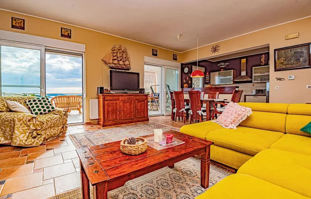 Beach Front Home In Zaboric