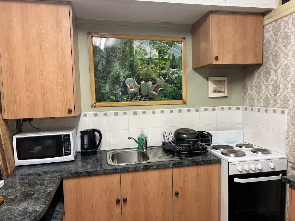 XYL guests house