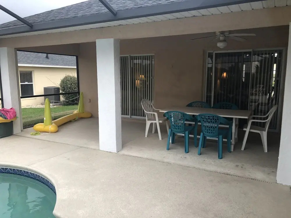 Gorgeous 4 Bed Home with Private Pool and Gamesroom in Disney Area (TR562DD)