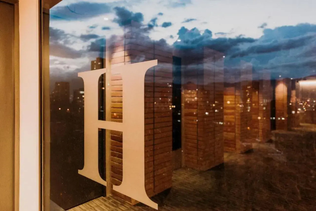 Lettera Hotel