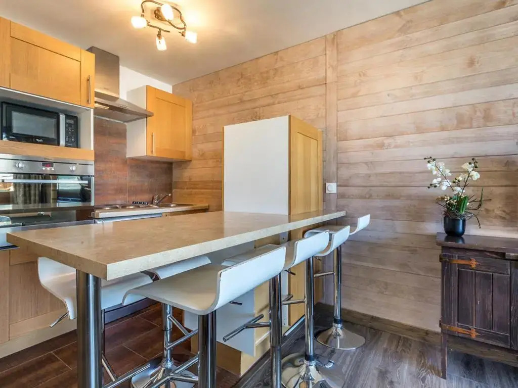 Appartement Val-d'Isère, 2 pièces, 6 personnes - FR-1-519-17