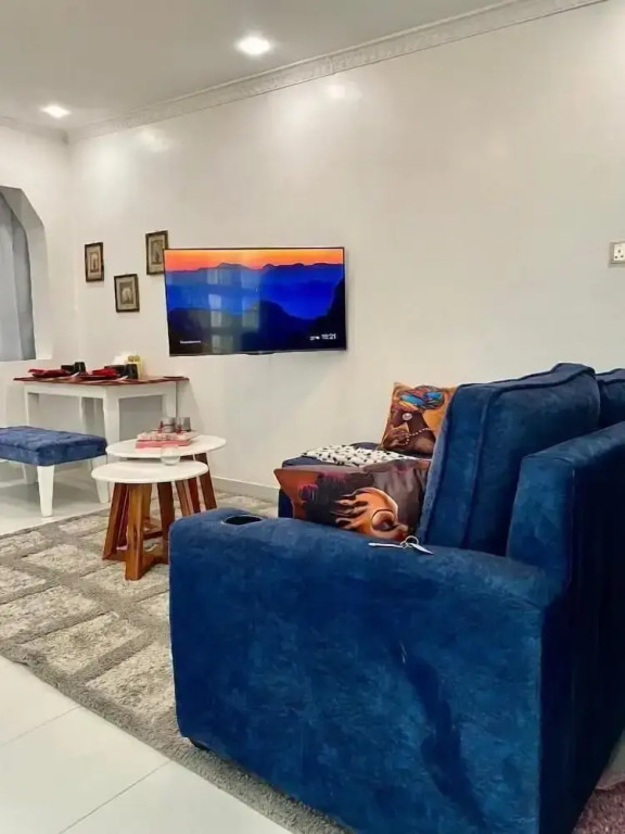 Lux Suites Kiamboni Apartments