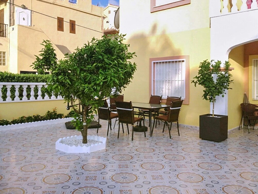 Apartment With 3 Bedrooms in Torrevieja, With Pool Access and Furnishe