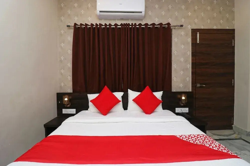 Krishna Plaza by OYO Rooms