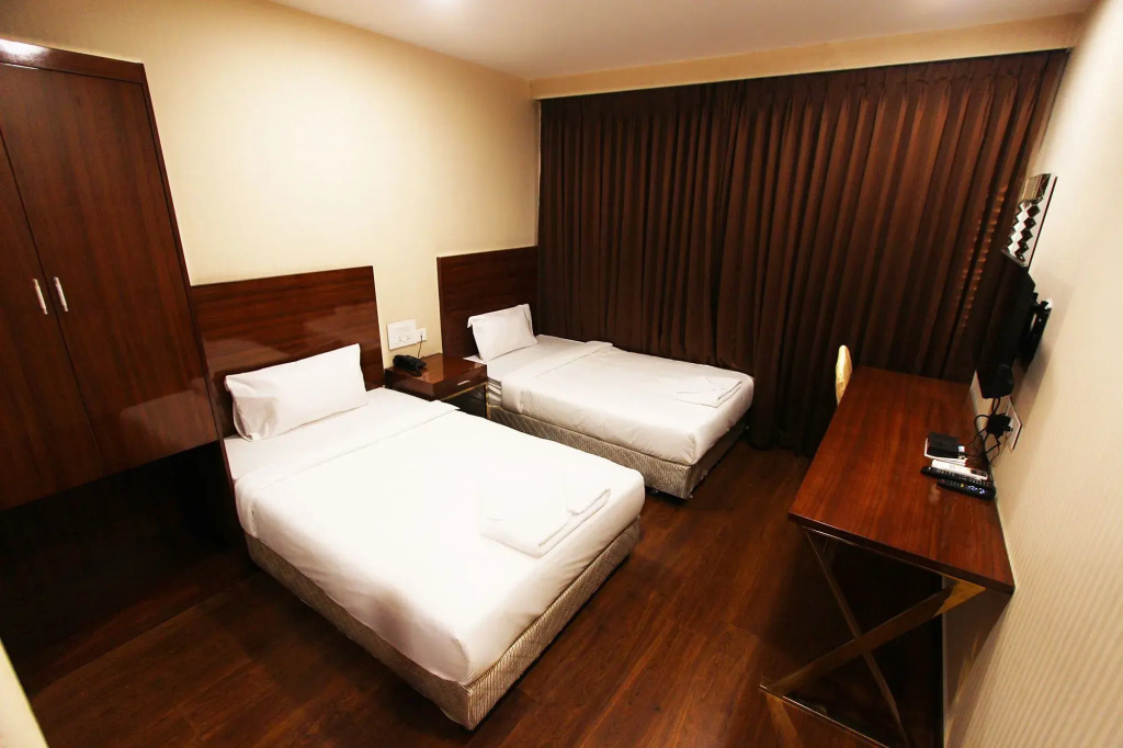Raahat Inn