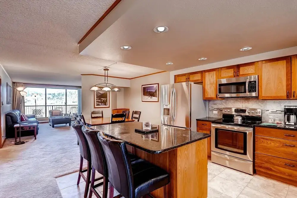 Upgraded & Spacious 2bdrm /stunning Views+kids Ski Free 2 Bedroom Condo by RedAwning