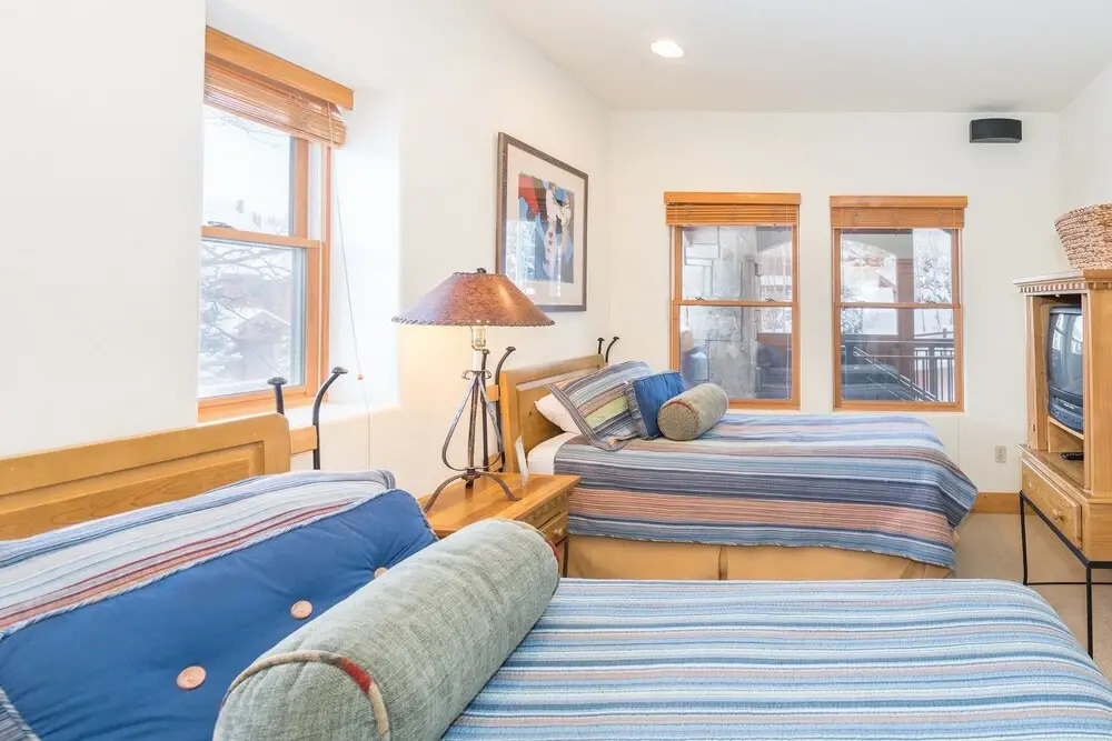 Bear Creek Lodge 212ab 2 Bedroom Condo by Alpine Lodging Telluride