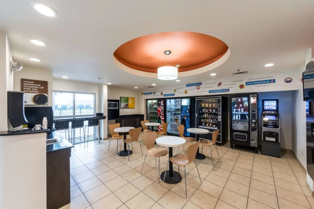 Motel 6-Laredo, TX - Airport
