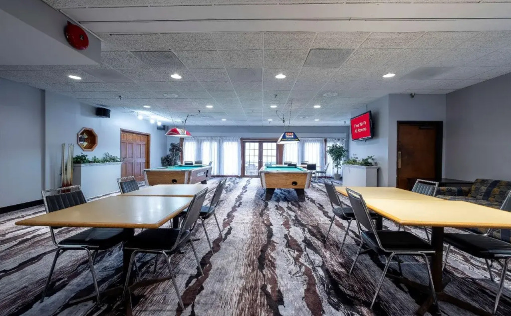 Fulton Hotel - Oswego Riverfront