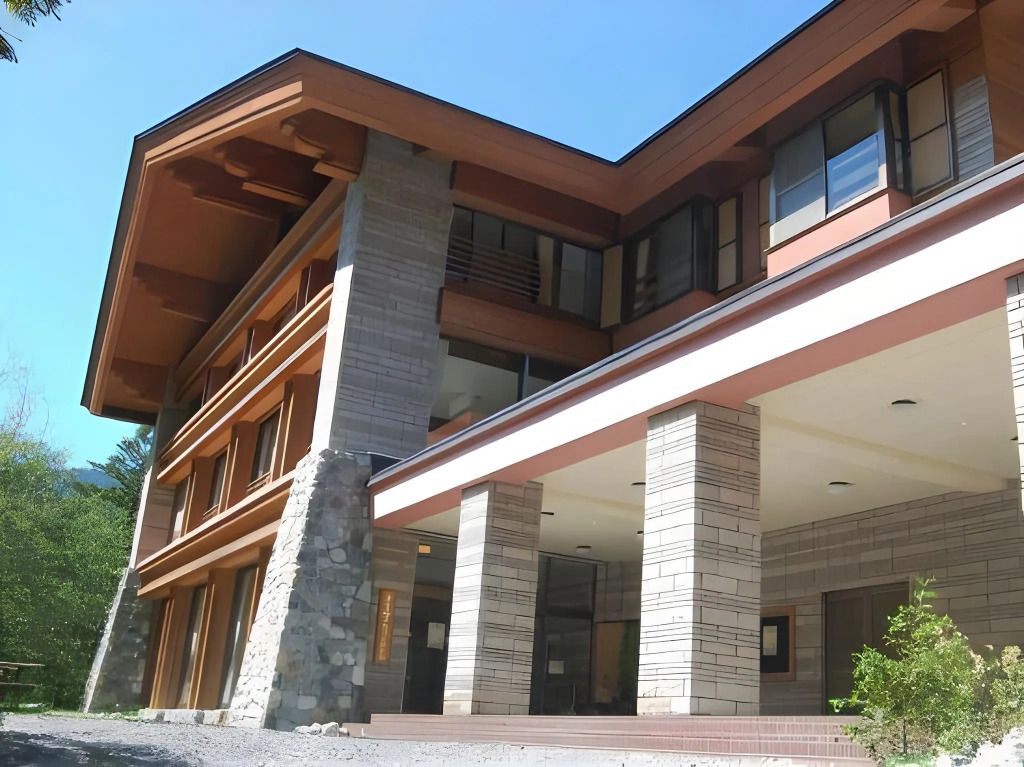 Kamikochi Alpen Hotel